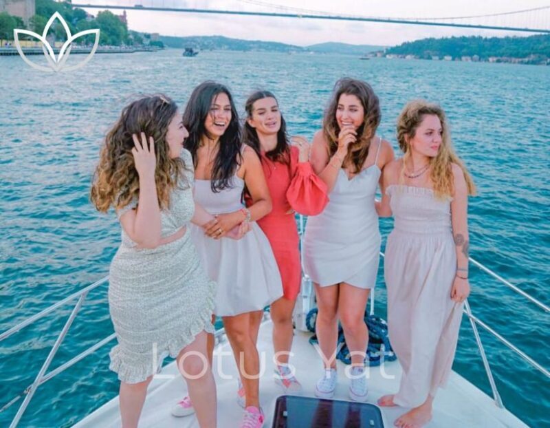 Bosphorus: Sunset Yacht Cruise with Guide, Snacks and Wine - Final Thoughts: Is It Worth It?