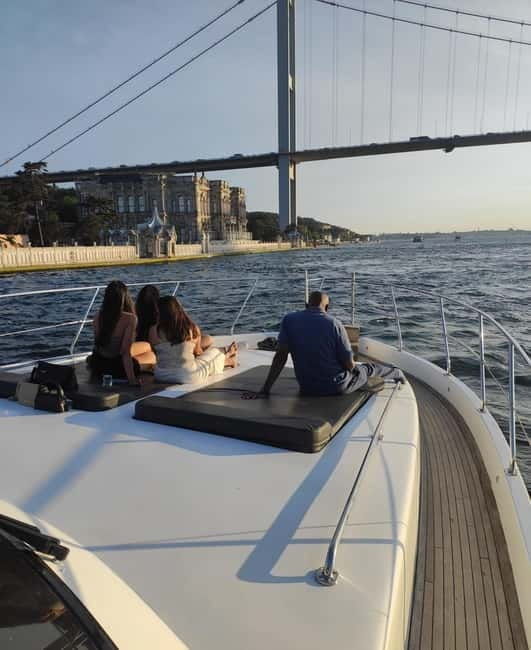 Bosphorus Sunset Yacht Cruise with Guide & Snacks - Who Will Love This Experience?