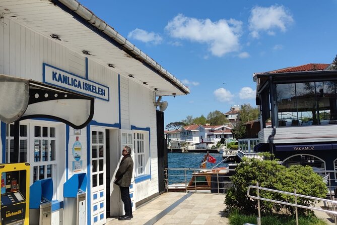 Bosphorus Yacht Cruise With a Visit to Kanlica in Asian Side - Visit to Kanlica in Asian Side