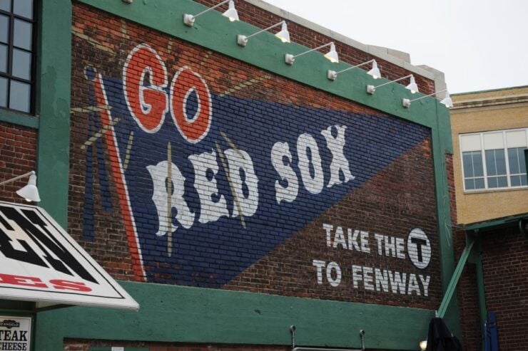 Boston: Boston Red Sox Baseball Game Ticket at Fenway Park - Experience at the Game