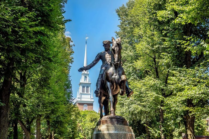 Boston: Freedom Trail History Small Group Walking Tour - From Boston Common into the story