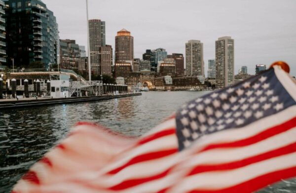 Boston: Harbor and Charles River Architecture Boat Tour - Architectural Evolution