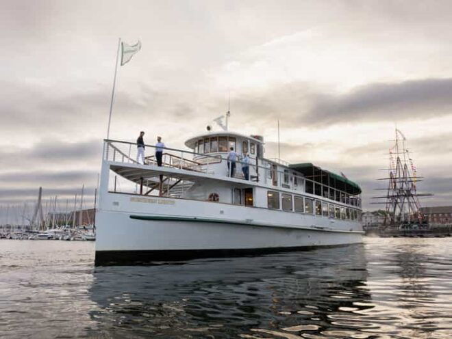 Boston Harbor: Winter Holiday Weekend Brunch Cruise - Customer Reviews