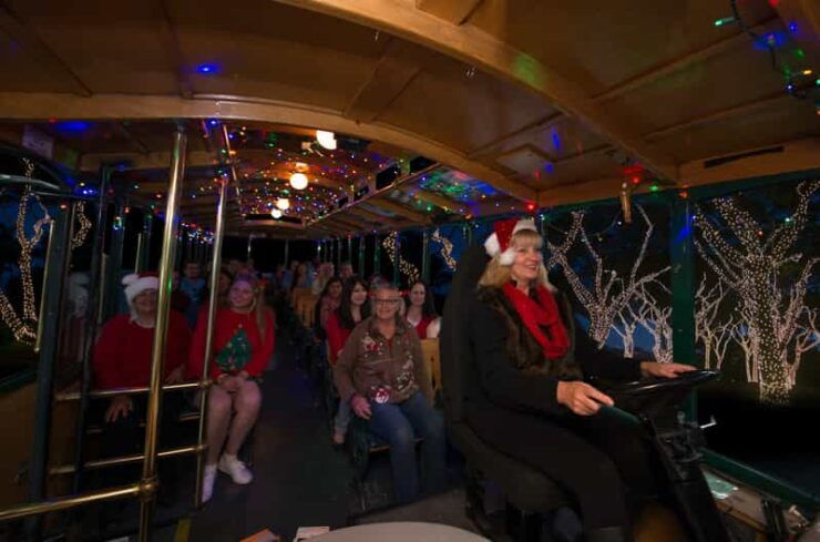 Boston: Holiday Sights and Festive Nights Trolley Tour - Good To Know