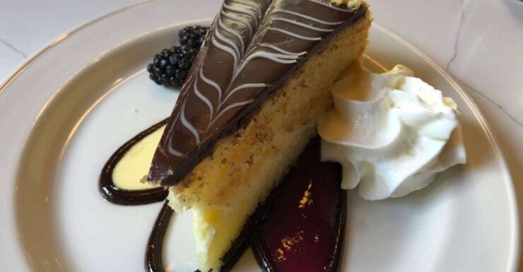 Boston: Iconic Food Tasting & History Tour - Freedom Trail - Experience Highlights