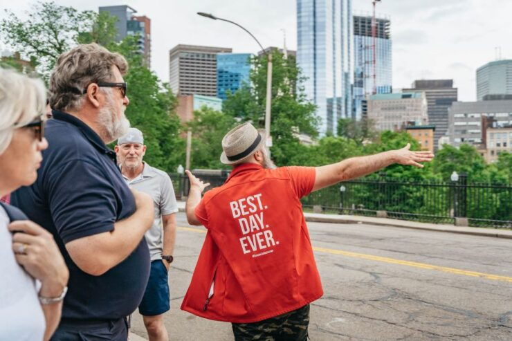 Boston: North End to Freedom Trail Food and History Tour - Live Tour Guide and Language