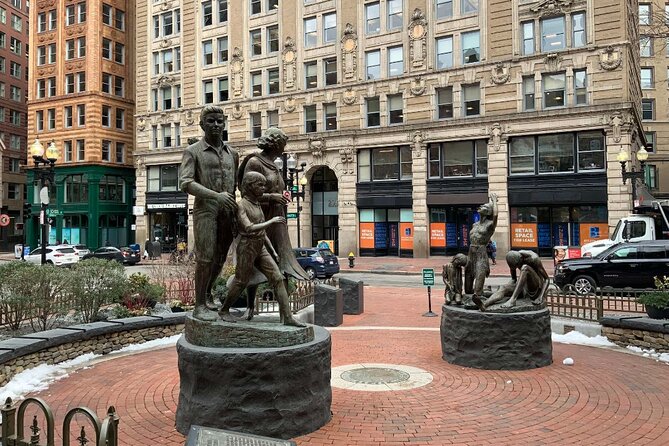 Bostons Freedom Trail: A Self-Guided Tour of All 15 Sites - Massachusetts State House