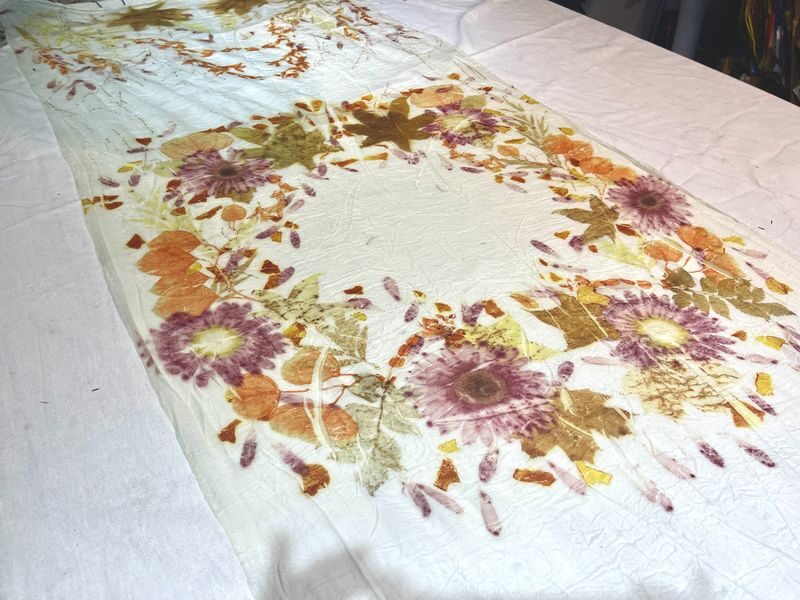 Botanical Printing Workshop | Cyanotype Workshop | Central - Choosing between botanical printing and cyanotype