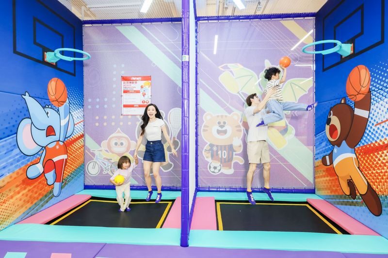 Bouncetopia by Kiztopia in Olympian City - Who will get the most from the activities