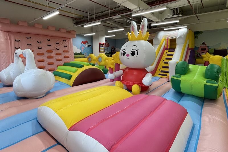 Bouncetopia Ticket at Setia City Mall Malaysia - A play space built around bouncing