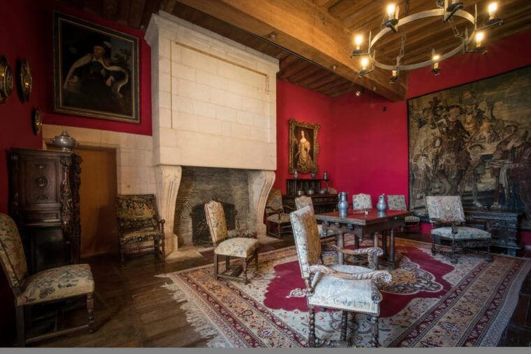 Bourdeilles: Castles of Bourdeilles Tour - Architectural Highlights