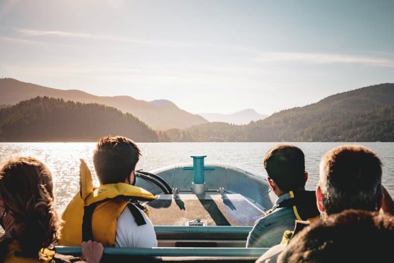 Bowen Island Dinner and Sightseeing Boat Tour in Vancouver - Does the price make sense?