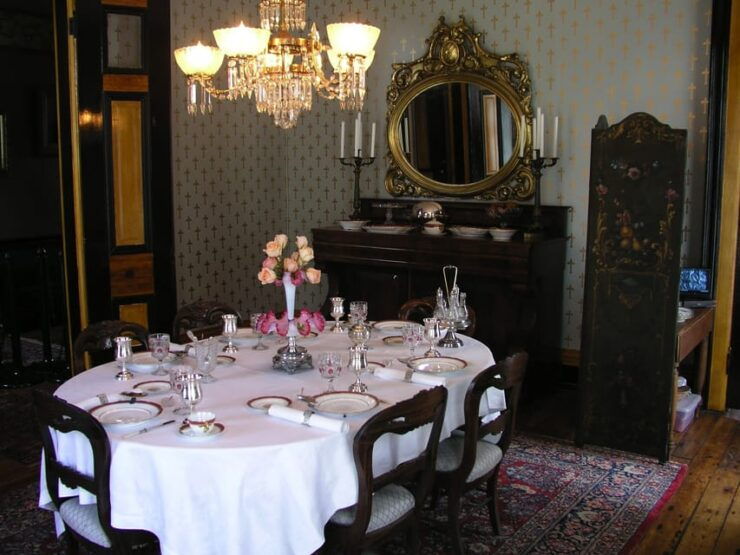 Bowling Green: Riverview at Hobson Grove Historic House - Tour Schedule and Logistics