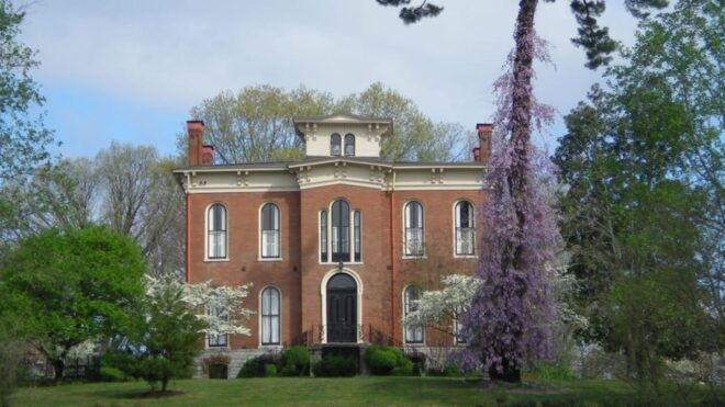 Bowling Green: Riverview at Hobson Grove Historic House - Architectural Marvels and Design