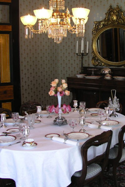 Bowling Green: Riverview at Hobson Grove Historic House - Accessibility and Visitor Experiences