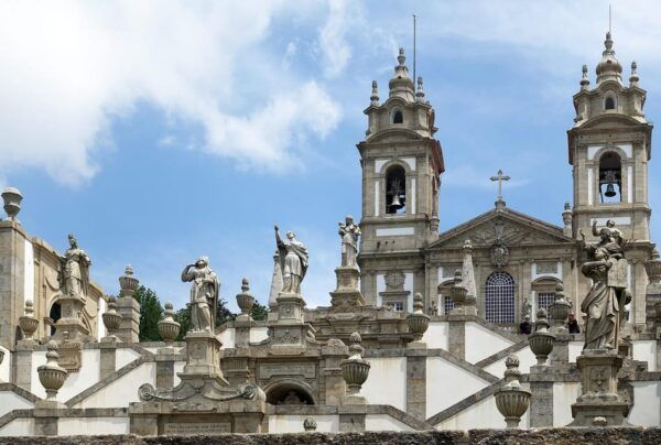Braga and Guimarães Private Tour: The North Remembers - Impressive Castelo De Guimarães