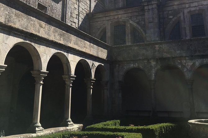 Braga and Guimaraes Small Group Tour With Lunch From Porto - Medieval City of Guimarães