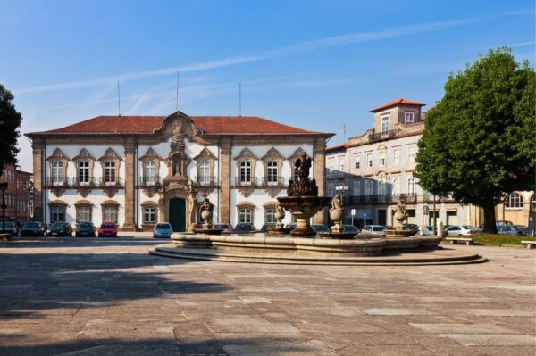Braga: App Guided Tour With Puzzles - Navigation and Exploration Tips