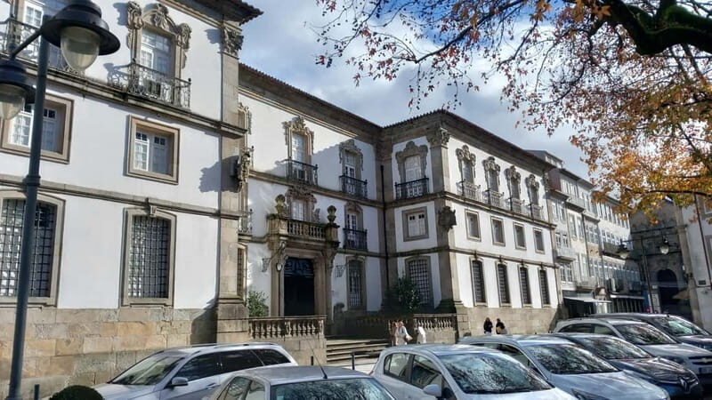 Braga: Centre Private Walking Tour w/ Thermal Spring Entry - Who Would Love This Tour?