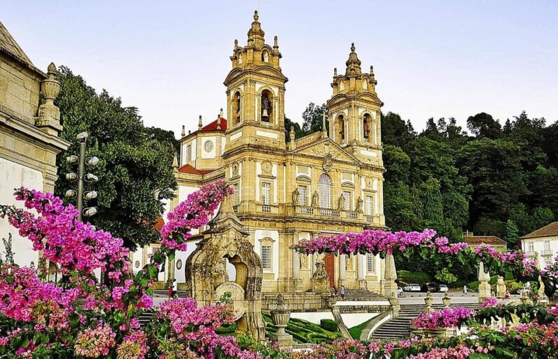 BRAGA E GUIMARÃES: Historical Private Tour from Porto - Who This Tour Is Best For  