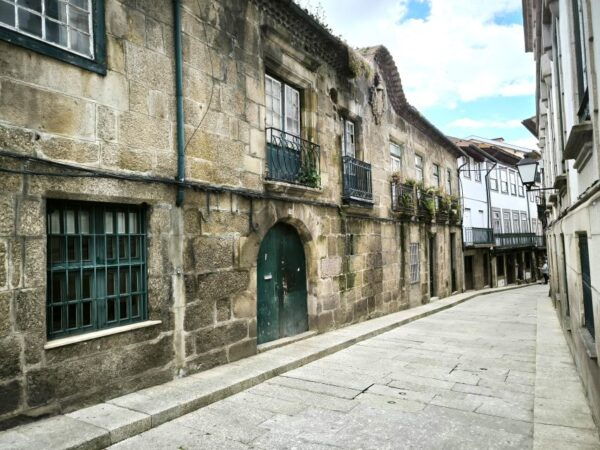 Braga & Guimarães Tour: Small Group + Lunch and Vinho Verde - Restrictions and Guidelines