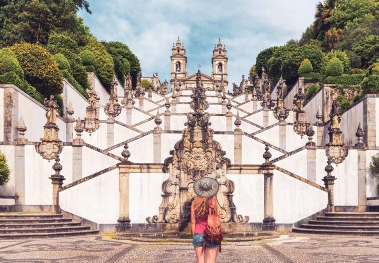 Braga & Guimarães Tour: Small Historical Group Tour - Transportation and Group Dynamics