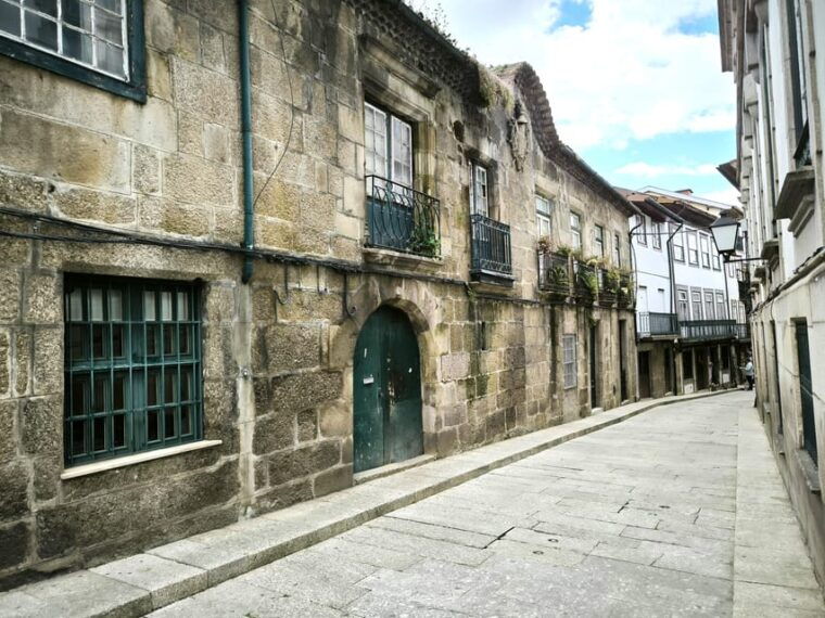 Braga & Guimarães Tour: Small Historical Group Tour - The Value of This Experience