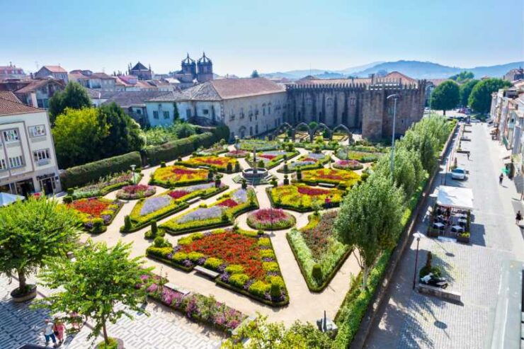 Braga: Highlights App Guided Tour With Puzzles - Good To Know