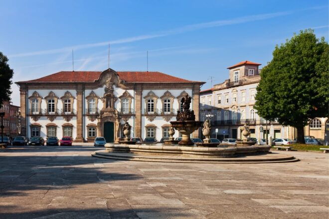 Braga: Highlights App Guided Tour With Puzzles - App Usage and Requirements