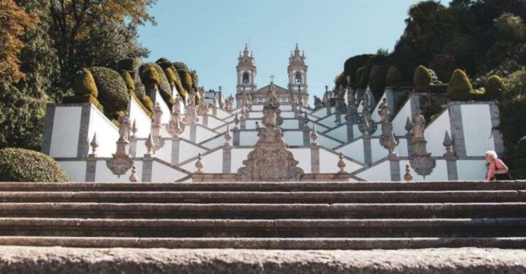 BRAGA: TOUR HD BRAGA MERCEDES V EXT LONG - Reservation