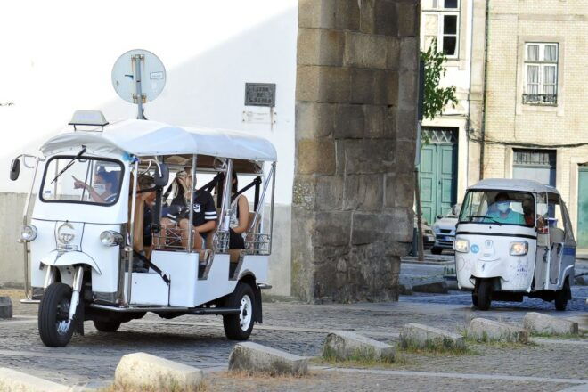 Braga: Tuk Tuk City Tour - Uncovering Bragas Extensive History