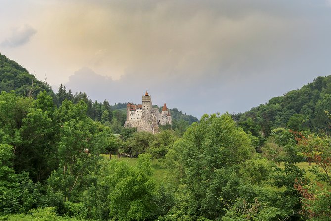 Bran Castle and Rasnov Fortress Tour From Brasov With Optional Peles Castle Visit - Safety Measures
