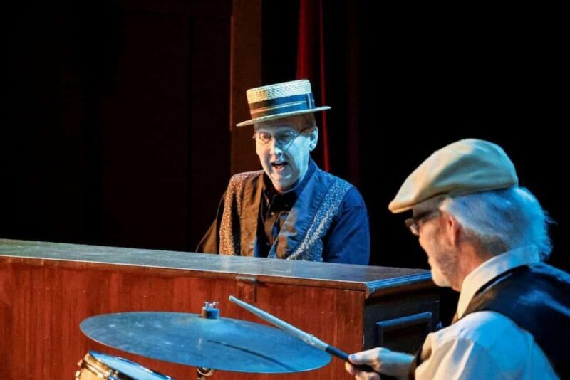 Branson: Comedy Bash Dinner Show - What to Expect at the Branson Comedy Bash Dinner Show