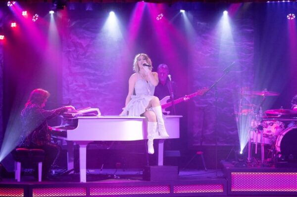 Branson: Comedy Jamboree Show - Musical Performances