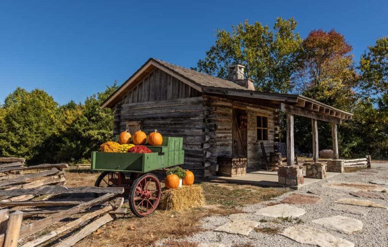 Branson: Downtown to Mountaintop Pink Jeep Adventure - Good To Know