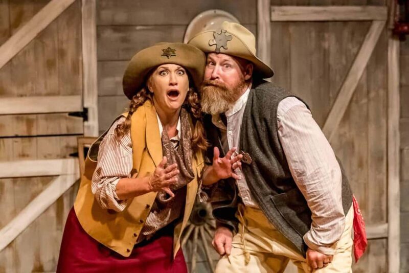 Branson: Whodunnit Hoedown Murder Mystery Dinner Show - The Overall Atmosphere and Audience