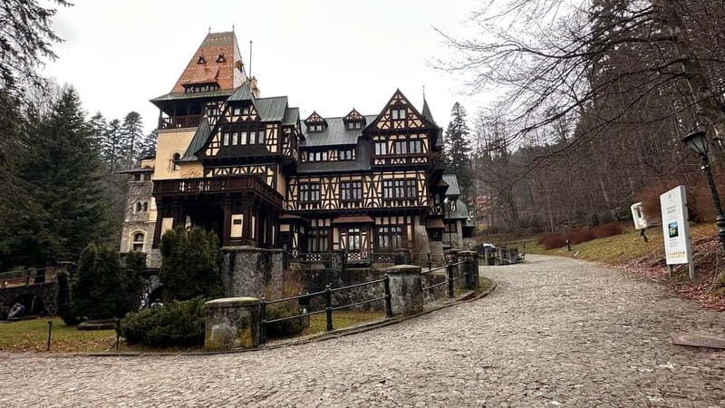 Braov: Bran, Rânov, and Pele  Legends and History - Rasnov Fortress: The Defensive Stronghold