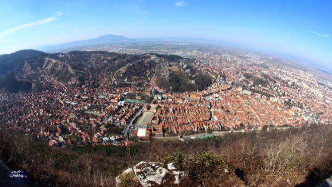 Brasov: Guided City Walking Tour With Wine - Tour Experience