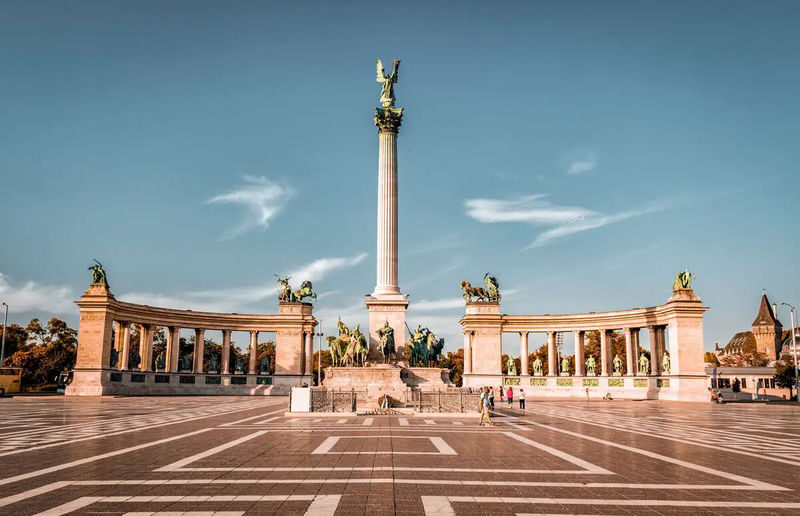 Bratislava & Budapest Full-Day Small Group Tour from Vienna - What the day is really like from Vienna