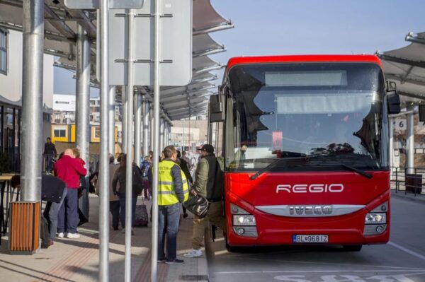 Bratislava: Bus Transfer To/From Vienna Airport - Pricing Information
