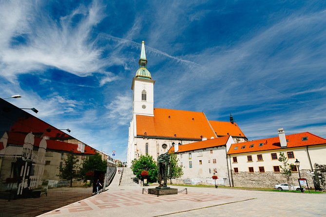 Bratislava Day Trip From Vienna With Catamaran Cruise on Danube - Knowledgeable and Helpful Tour Guide
