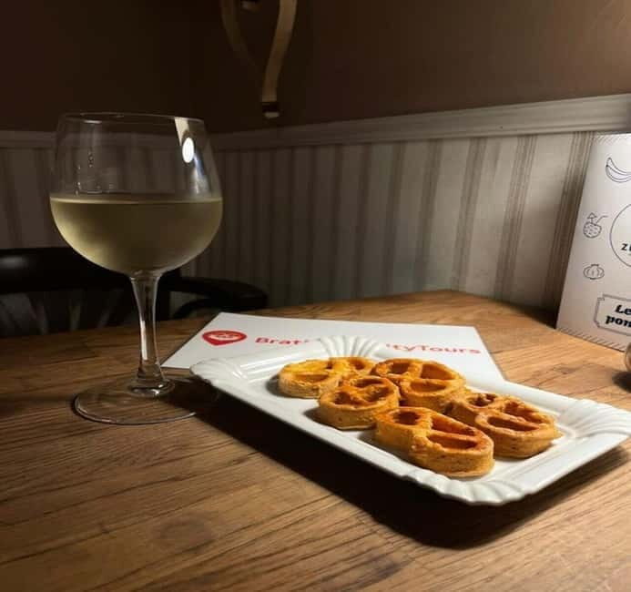 Bratislava: Guided Walking Tour at Night with Old Town - Good To Know