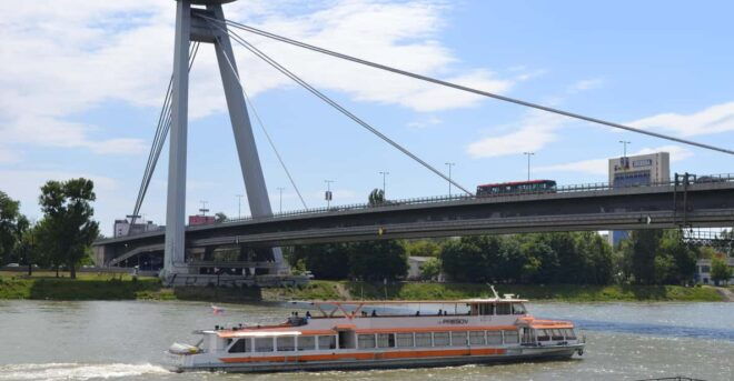 Bratislava - Hainburg - Bratislava: Cruise on the Danube - Scenic Highlights of the Cruise
