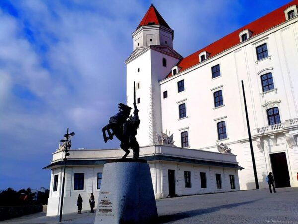 Bratislava Old Town In App Audio Tour (ENG) - Admire Bratislava Castle