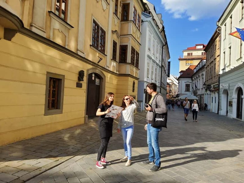 Bratislava: Old Town Walking Discovery Private Tour - Good To Know