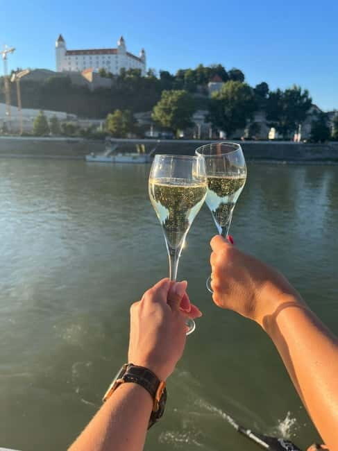 Bratislava: Panorama Cruise with Unlimited Prosecco - Good To Know