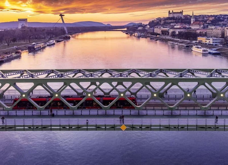 Bratislava: Panorama Cruise with Unlimited Prosecco - FAQ