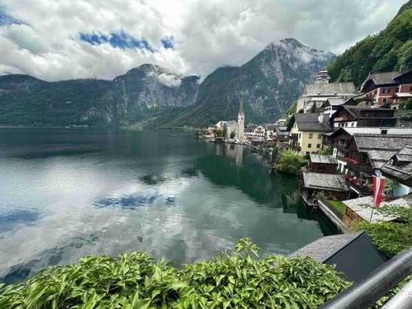 Bratislava/Vienna: Melk, Hallstatt, and Salzburg Day Trip - Explore Melk Abbey