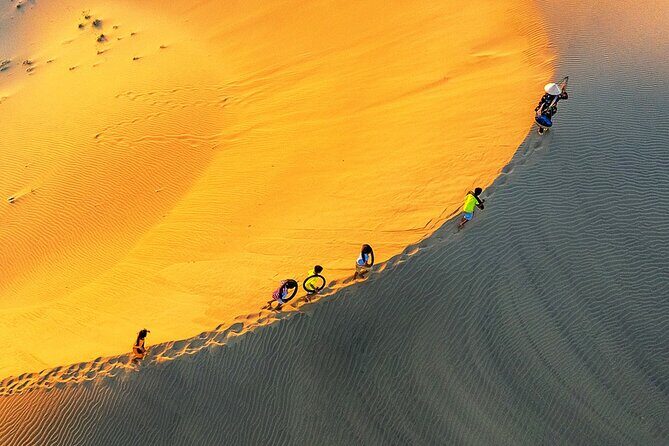 Breathtaking Mui Ne Sand Dunes Jeep Tour with Lovely Local Guide - An In-Depth Look at the Mui Ne Sand Dunes Jeep Tour