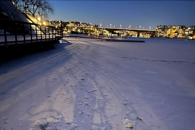 Breathwork and Cold Plunge in Lake Mälaren - Meeting and Pickup